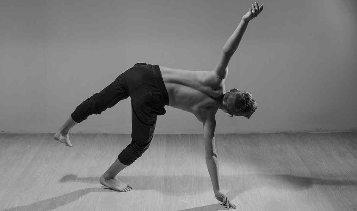 https://rydstudio.in/wp-content/uploads/2019/04/inner_image_dance_07.jpg